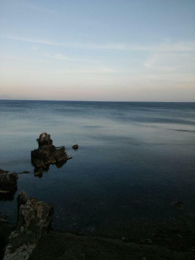 Seafront Studio With Direct Beach Access Koroni  Ngoại thất bức ảnh